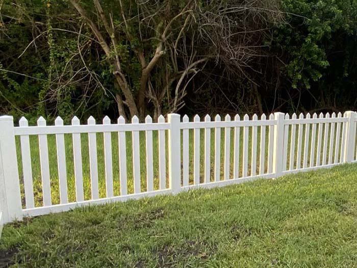 vinyl fence Brandon Florida