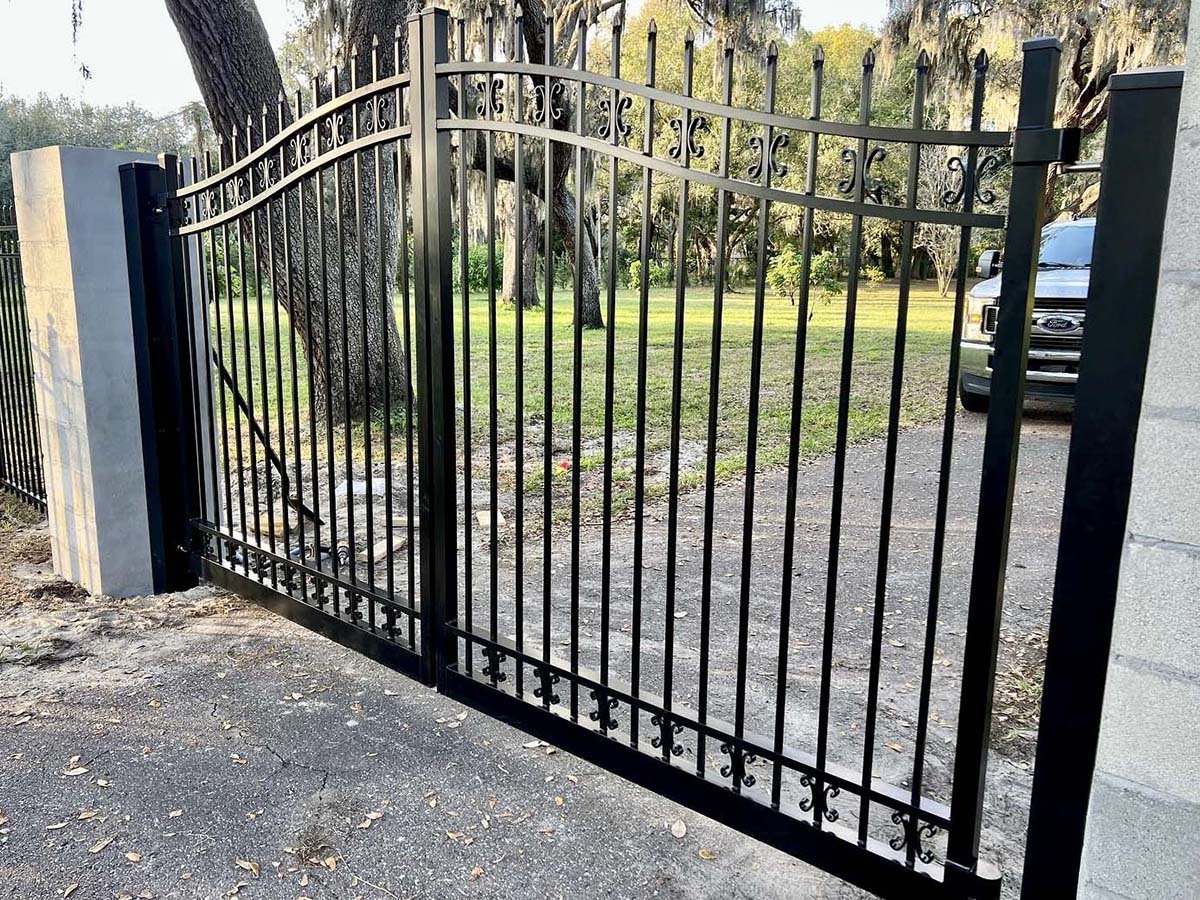 Automated ornamental gate company in Tampa Florida